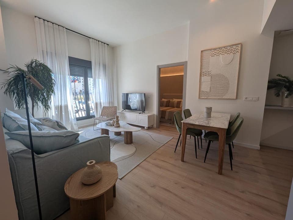 TV and multimedia, Living room, Dining area