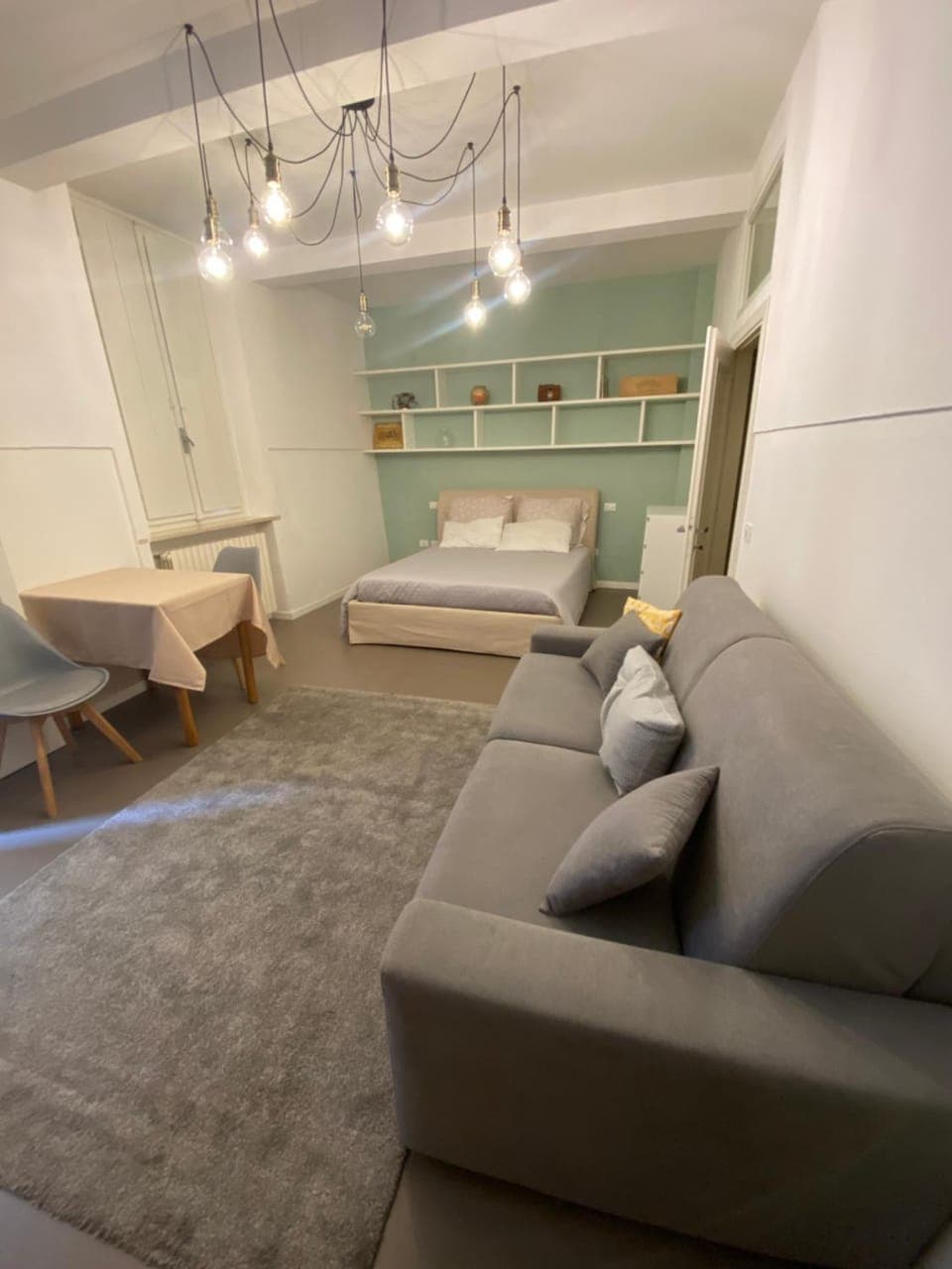 Living room, Photo of the whole room