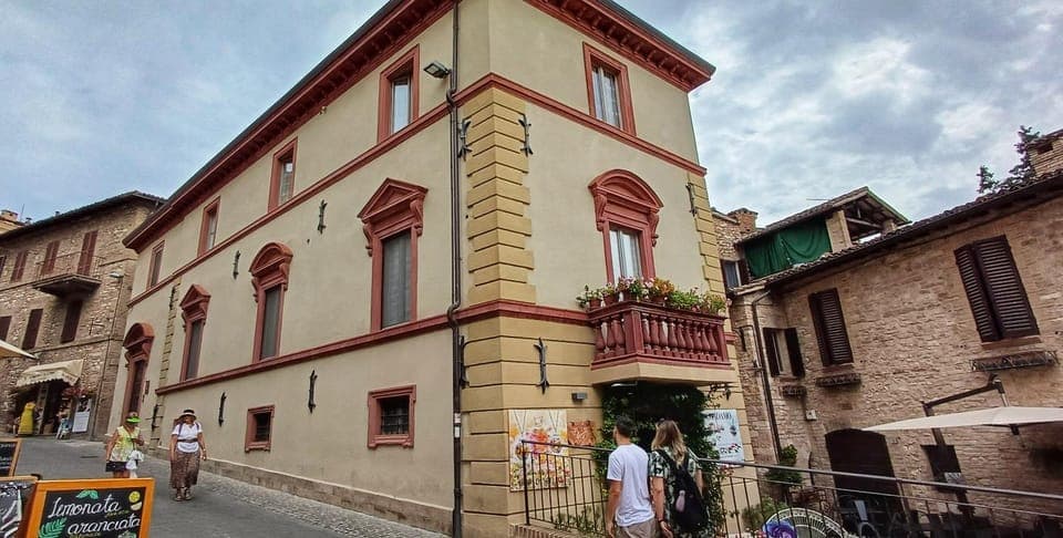 Property building, City view, Location