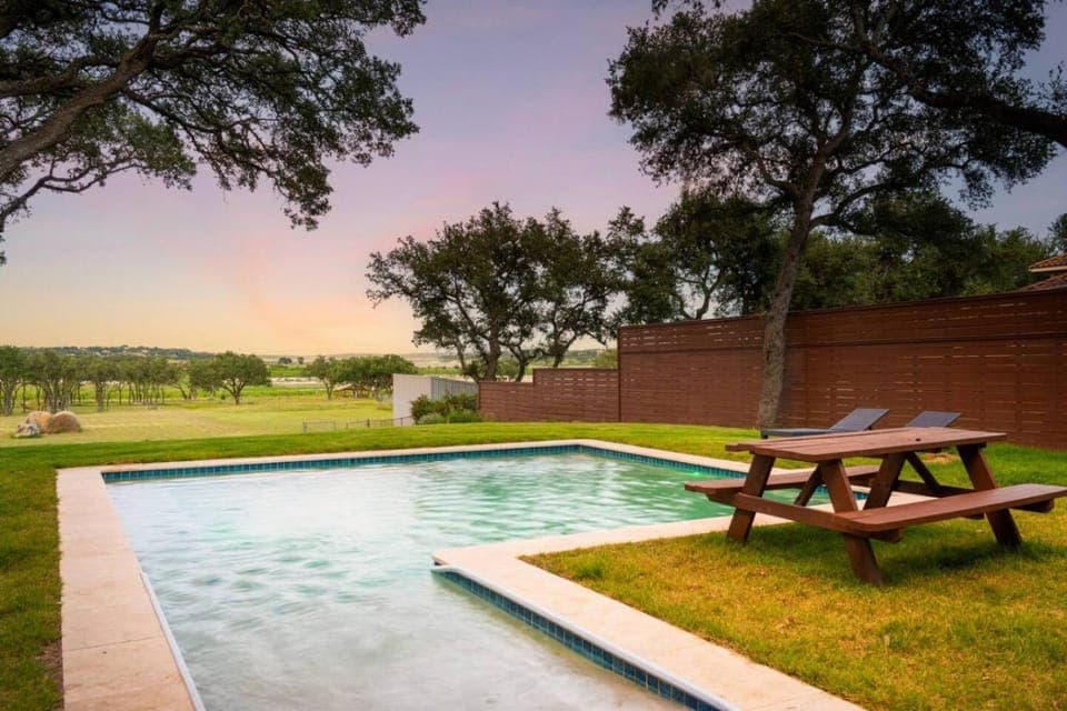 Pool view, Swimming pool