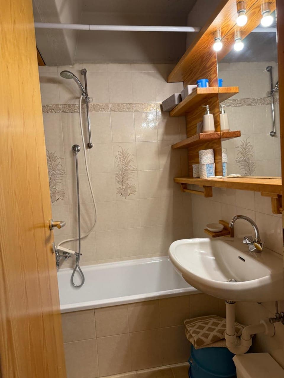 Toilet, Bathroom, Bath