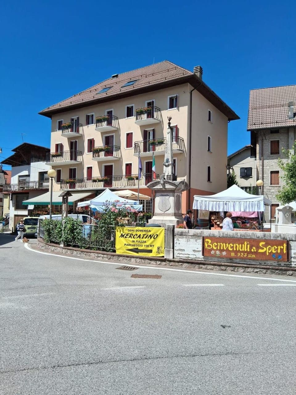 Property building, Street view