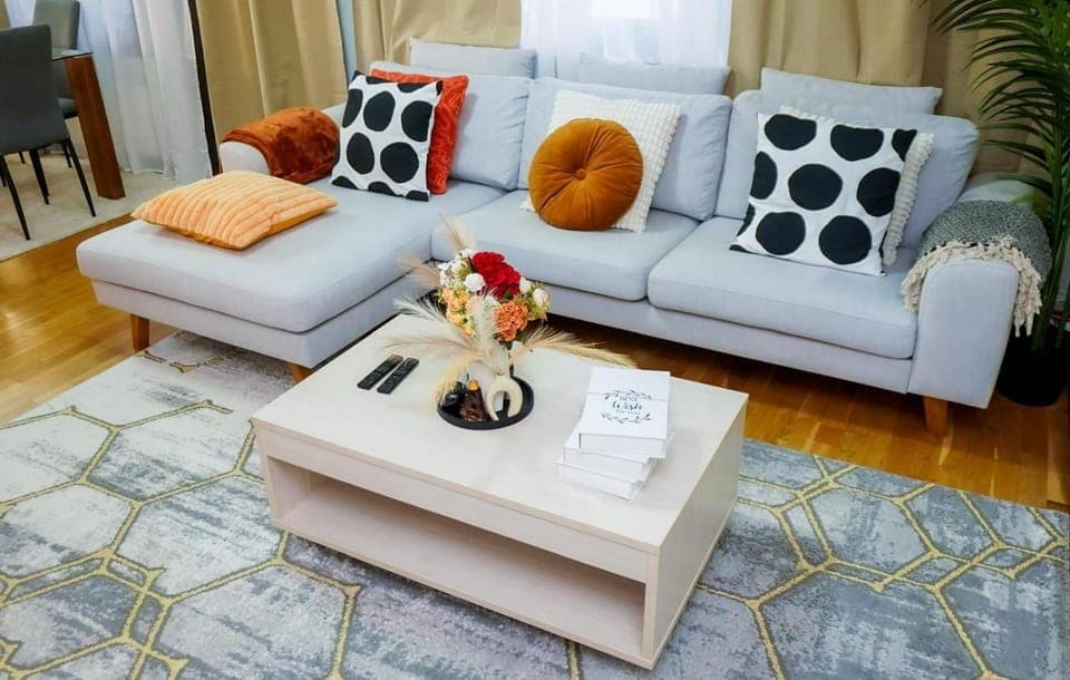 Living room, Seating area