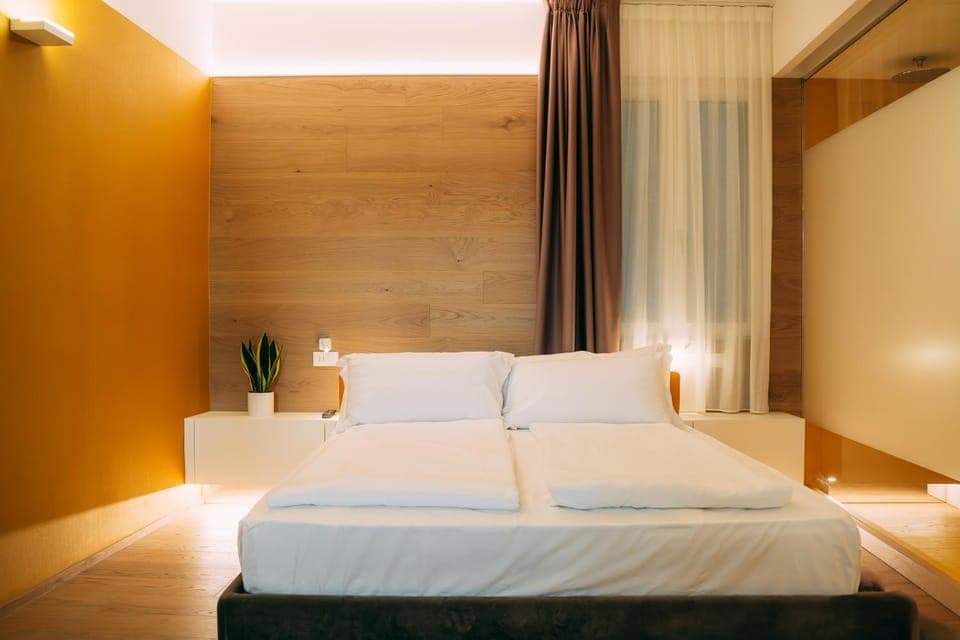 Bed, Photo of the whole room, Bedroom