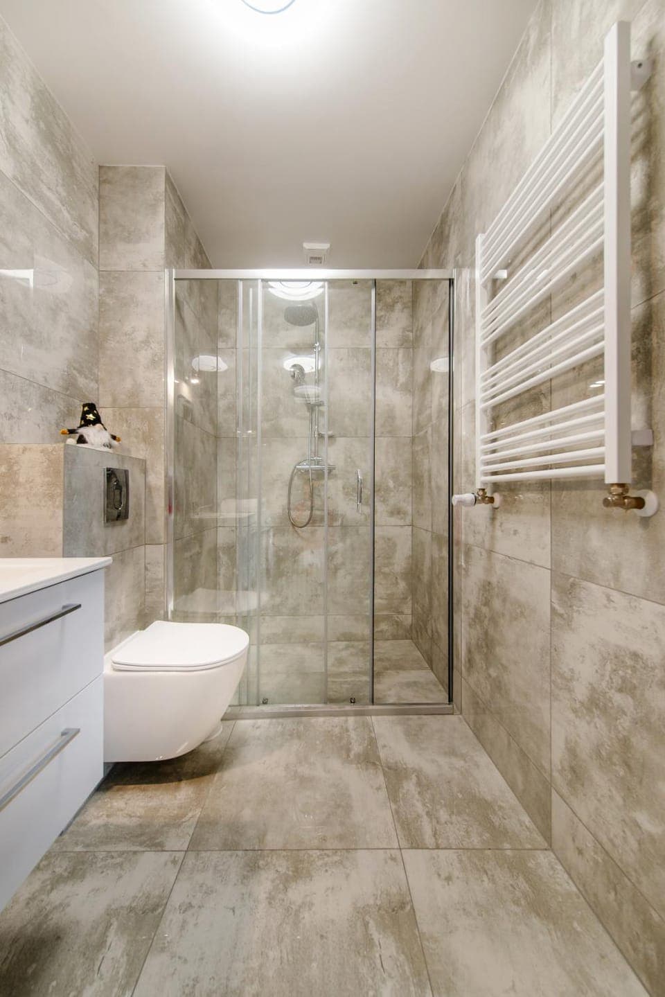 Shower, Toilet, Bathroom, heating