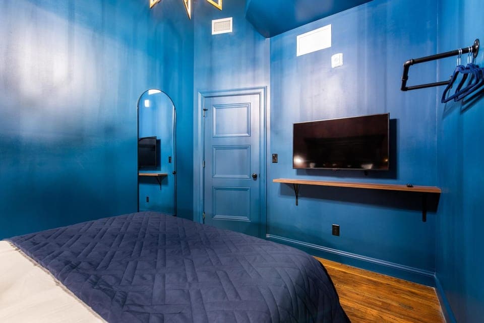 Hollyhock Suite 510 Apartment in Louisville