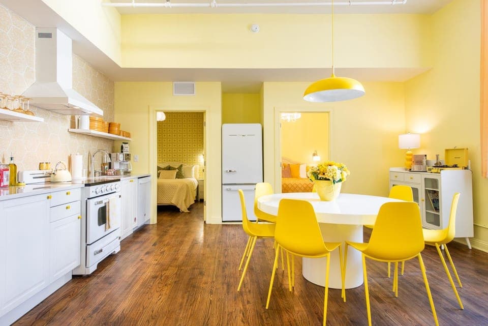 Coffee/tea facilities, Kitchen or kitchenette, Dining area, dishwasher, minibar, oven, stove, toaster