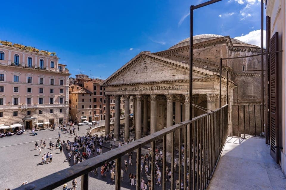 Nearby landmark, Balcony/Terrace, City view