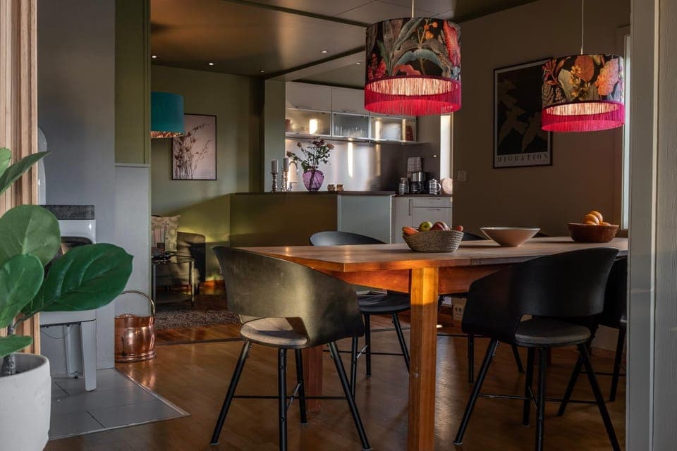 Living room, Seating area, Dinner