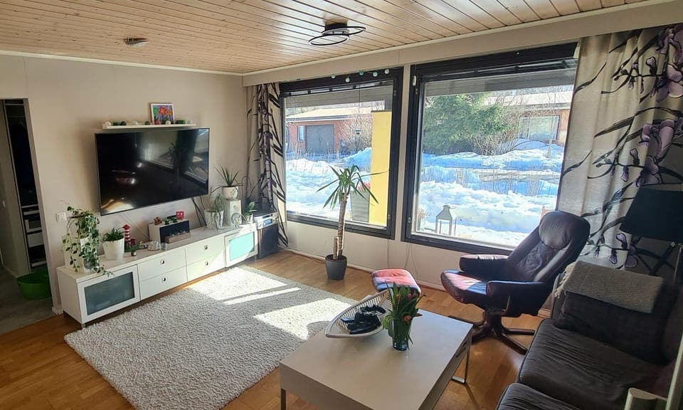 Communal lounge/ TV room, Living room