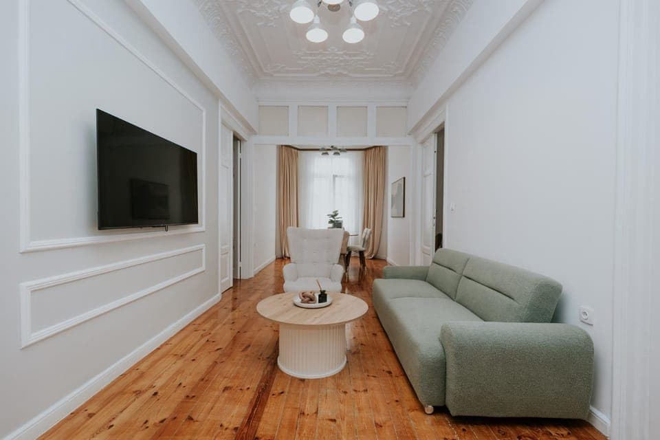 TV and multimedia, Living room, Seating area