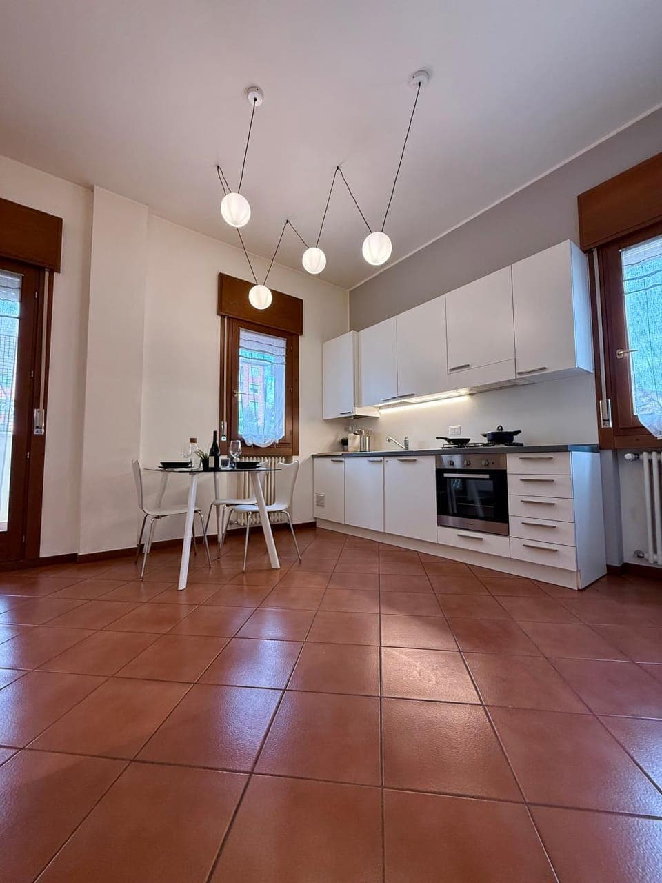 Kitchen or kitchenette, Dining area, dishwasher, minibar, pet friendly, stove