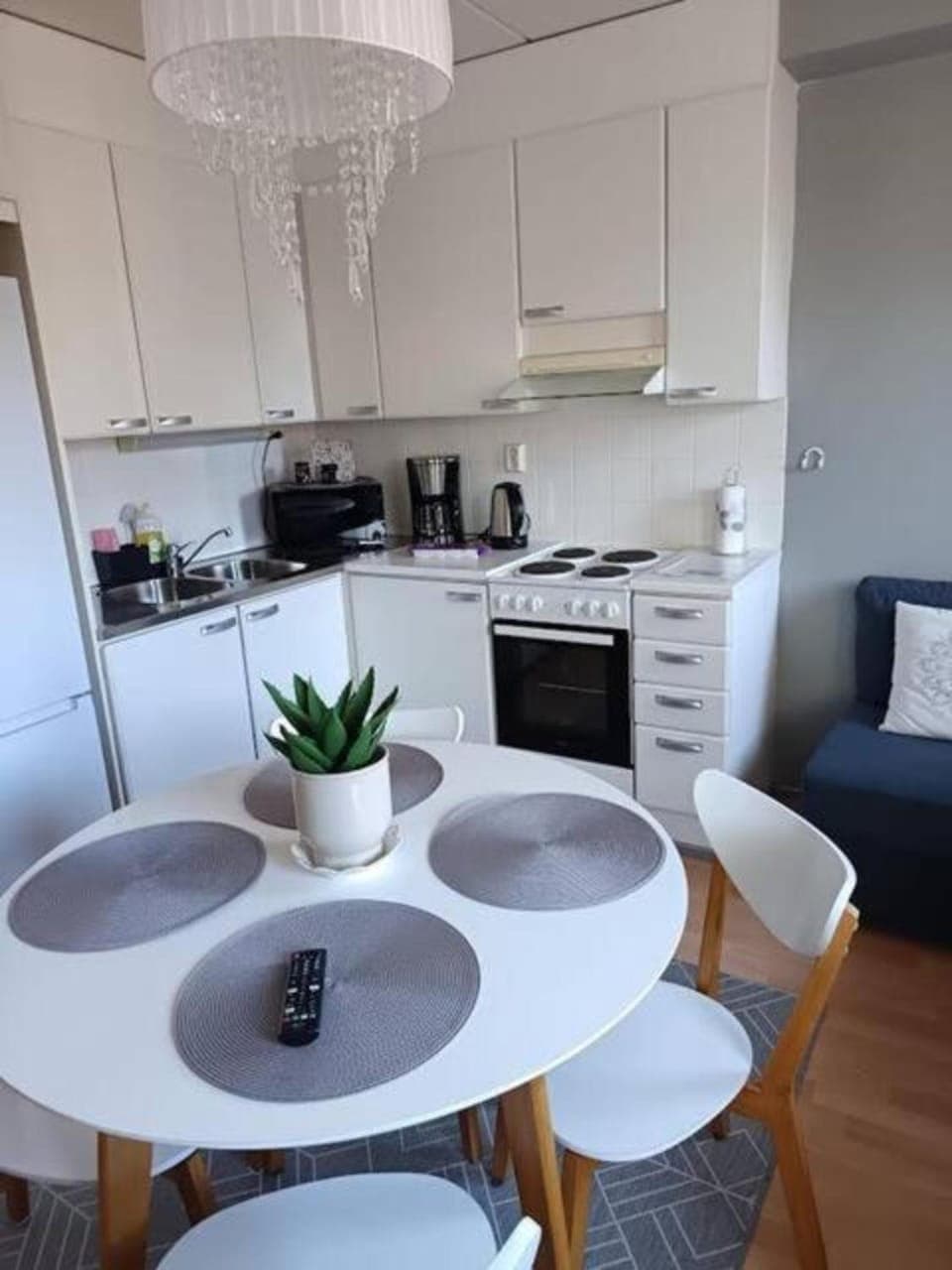 Dining area, kitchen
