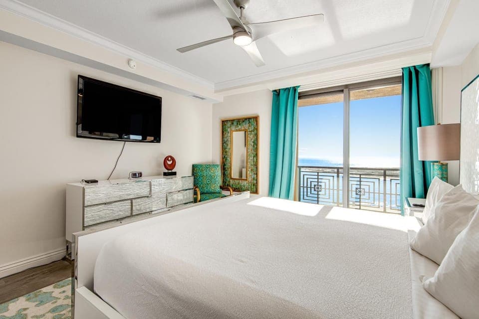 Emerald Grande 1025 Apartment in Okaloosa Island