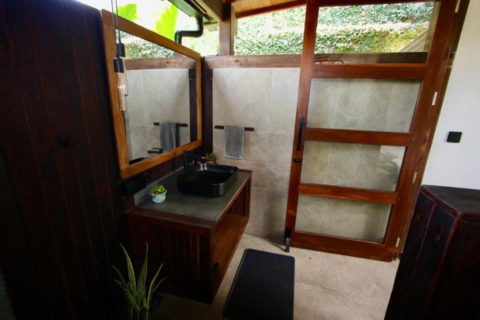 Bathroom, Open Air Bath
