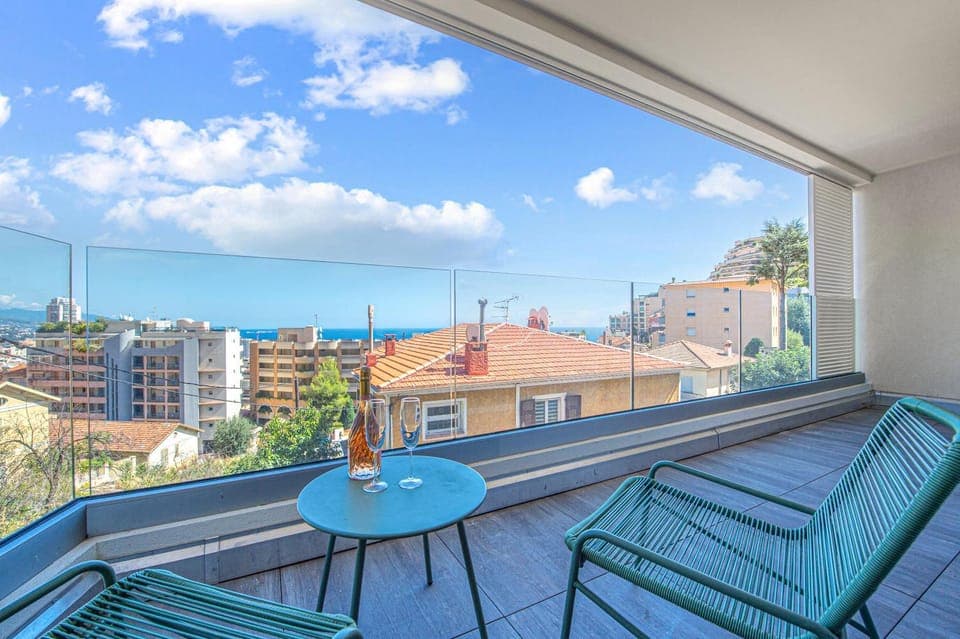 Patio, Natural landscape, View (from property/room), Balcony/Terrace, Living room, Seating area, Dining area, Sea view