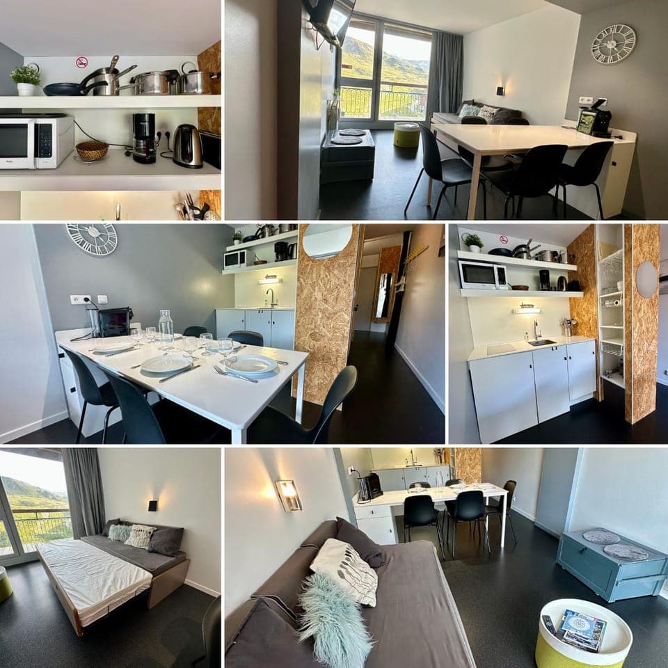 Kitchen or kitchenette, Living room, Seating area, Dining area