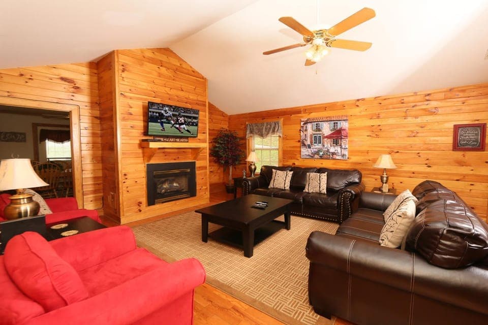 Unique Chalet for your memorable Mountain Getaway Chalet in Pigeon Forge