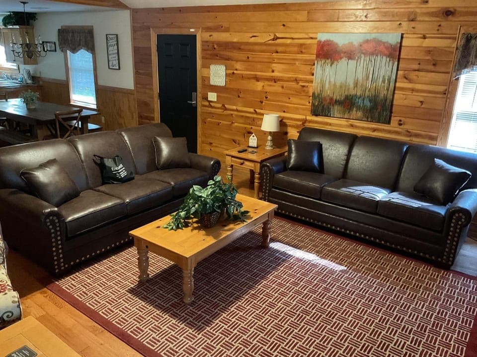 The Perfect location for your Mountain getaway Chalet in Pigeon Forge