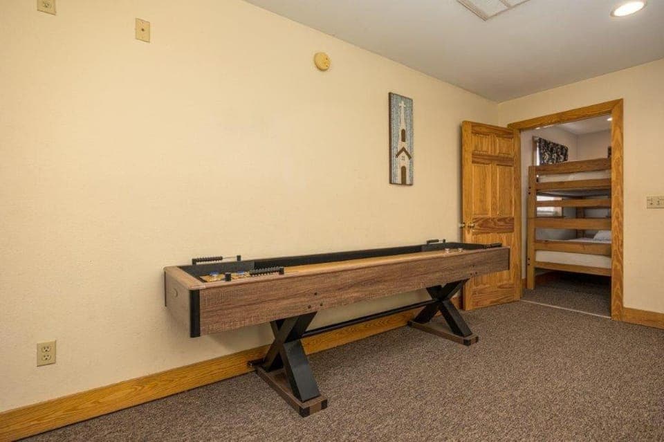 This Condo has everything you need for your Mountain Retreat Apartment in Pigeon Forge