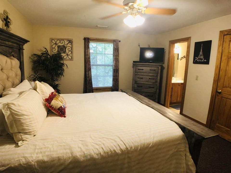 All the comforts of home, Relax and rejuvenate! Apartment in Pigeon Forge
