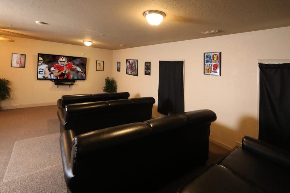 Spacious Chalet for your Mountain Retreat Chalet in Pigeon Forge