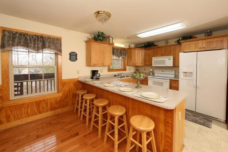 Roomy Chalet for your perfect Mountain getaway Chalet in Pigeon Forge