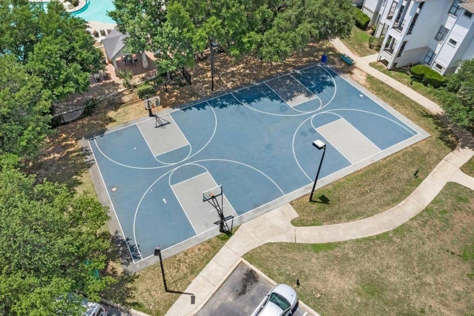 Property building, Bird's eye view