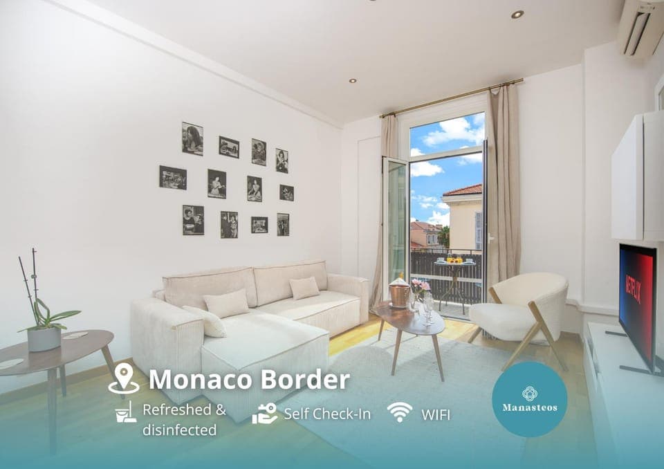 TV and multimedia, Balcony/Terrace, Living room, Seating area, air conditioner