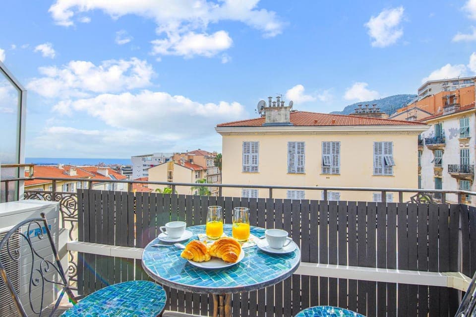 Patio, View (from property/room), Balcony/Terrace, Dining area