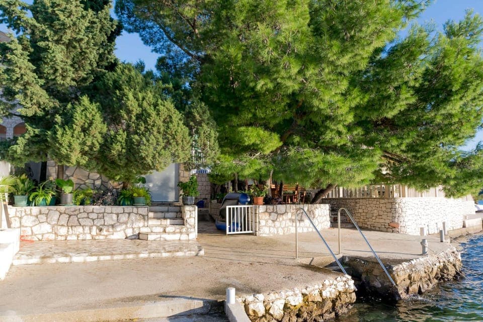 Patio, Garden, Beach