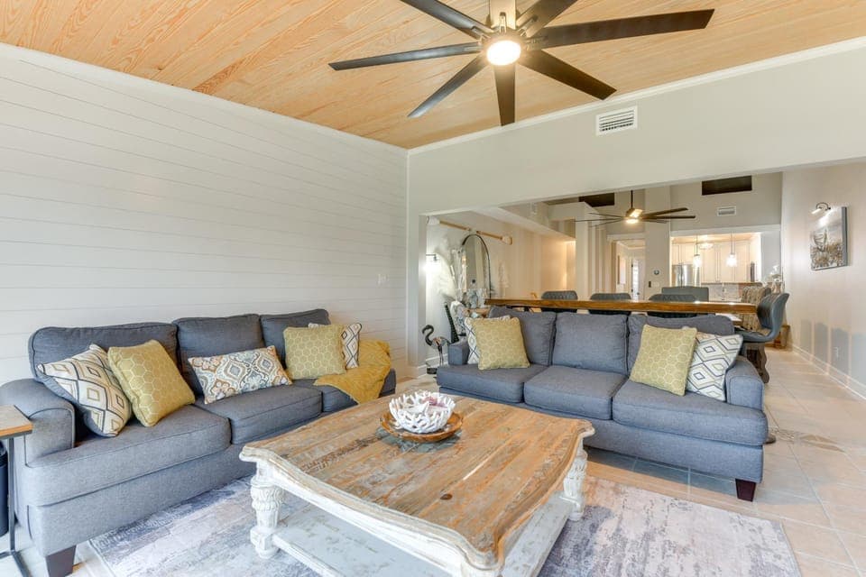 Boat, Fish & Walk to Beach: Waterfront Destin Gem! House in Destin