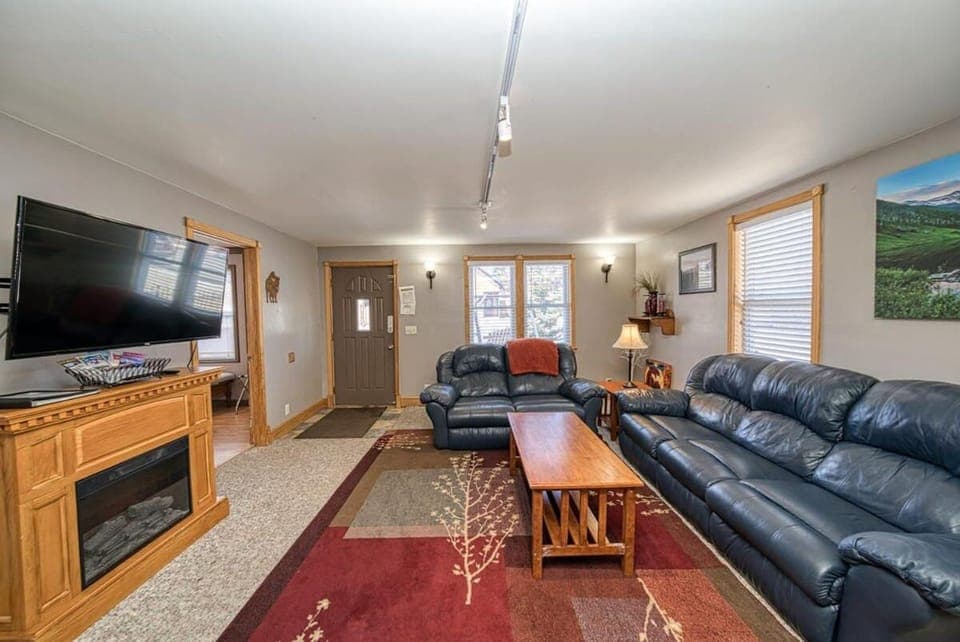 TV and multimedia, Living room, Seating area