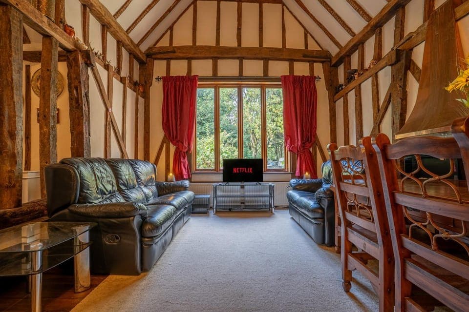 TV and multimedia, View (from property/room), View (from property/room), Living room, Dining area