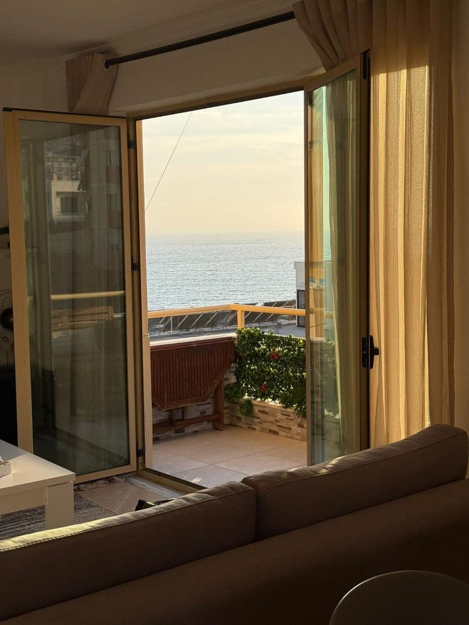 Natural landscape, View (from property/room), Balcony/Terrace, Living room, Seating area