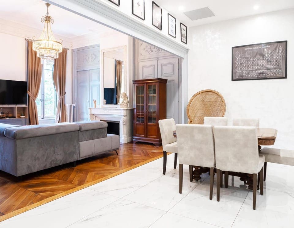 Coffee/tea facilities, Kitchen or kitchenette, stove, toaster