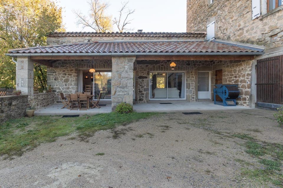 Property building, Living room