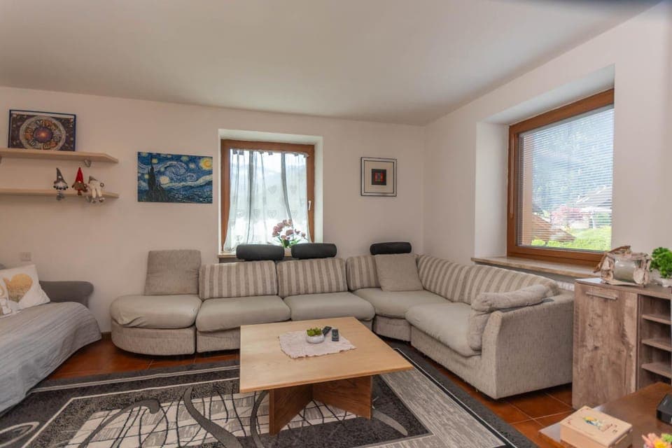 Communal lounge/ TV room, Living room