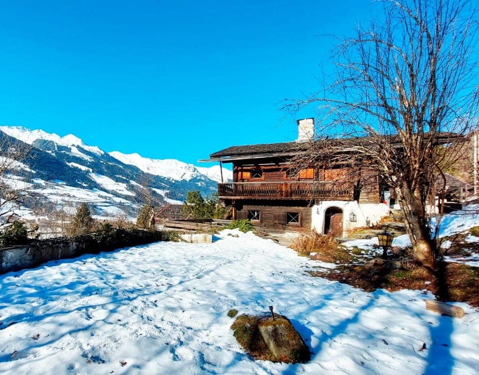 Property building, Winter