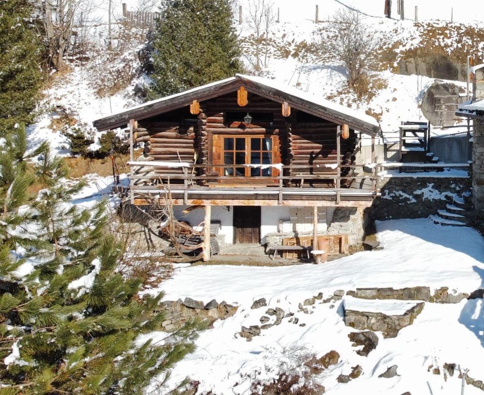 Property building, Winter