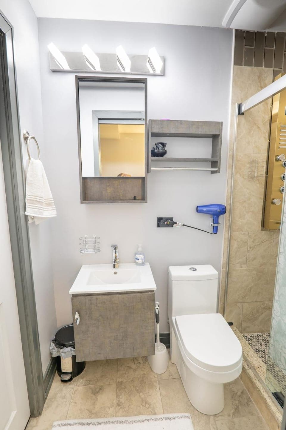 Nice & cozy 1-bedroom condo in Irving Park Chicago Apartment in Chicago