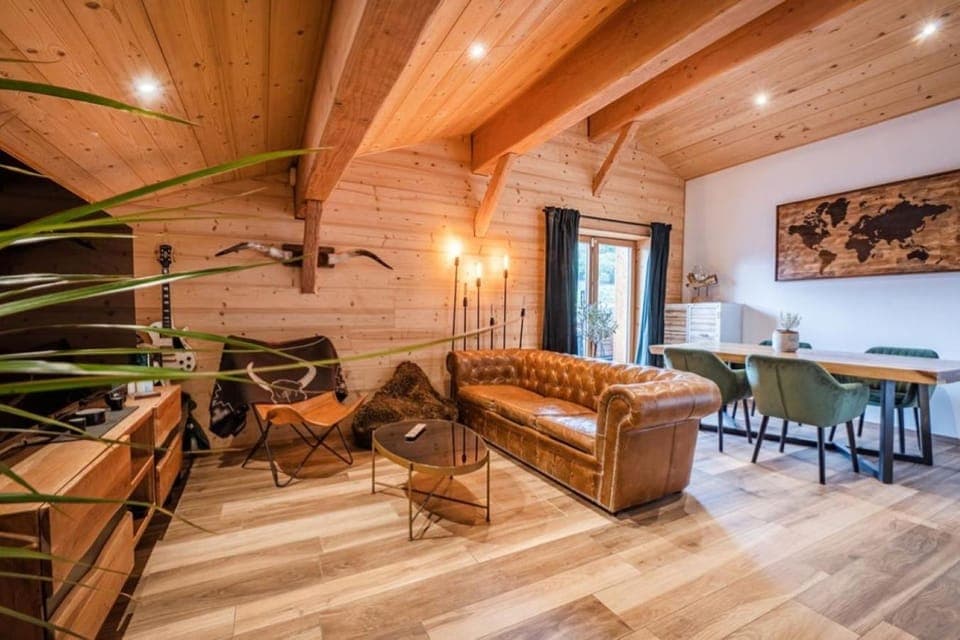 Living room, Dining area, kitchen