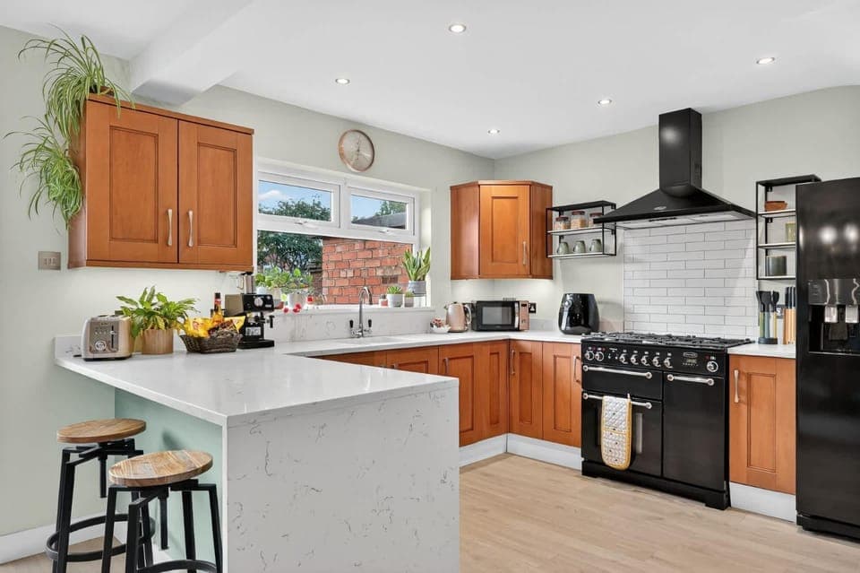 Kitchen or kitchenette, stove