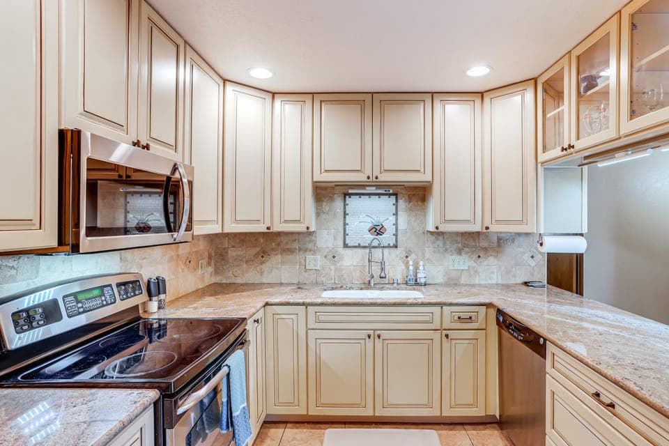 12 Mi to Mesa Verde Family Gem with Mountain Views House in Cortez