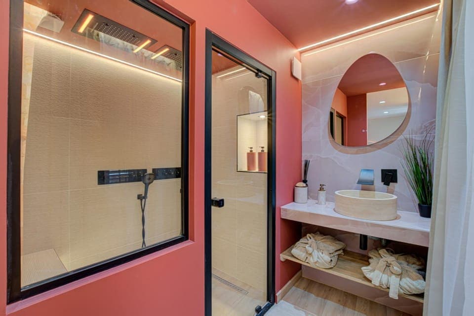 Shower, Bathroom, towels