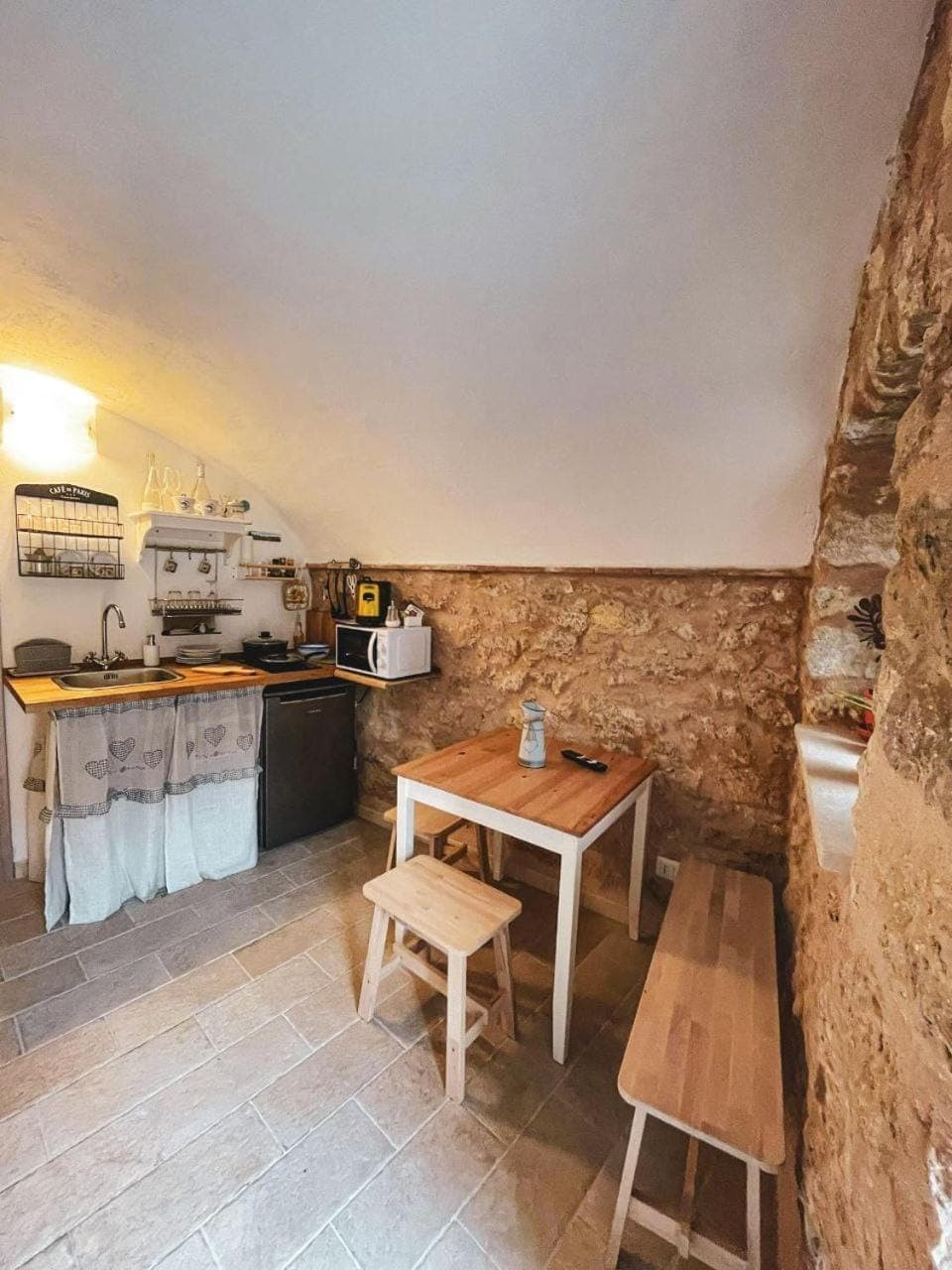 Kitchen or kitchenette