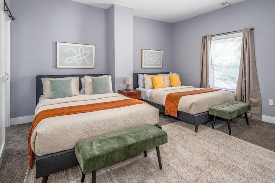 Bed, Photo of the whole room, Bedroom