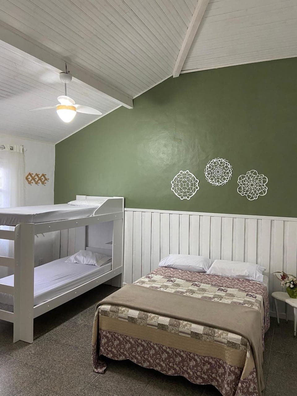 Bed, Photo of the whole room, Bedroom, bunk bed