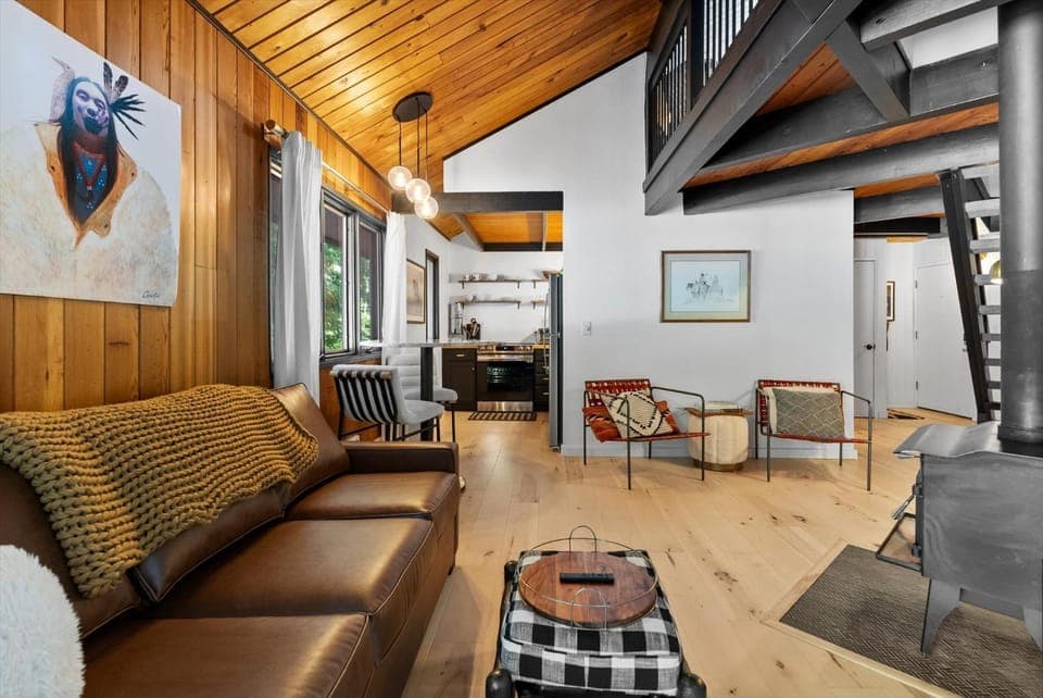 Charming Whitefish Condo 5 min from slopes! Apartment hotel in Whitefish