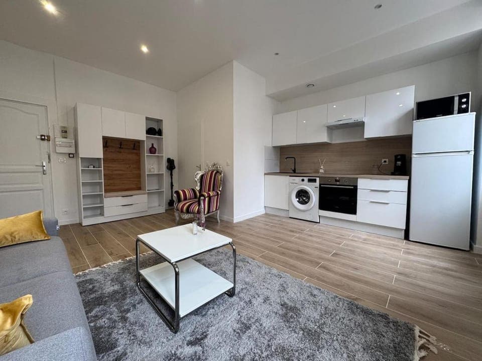 Kitchen or kitchenette, Living room, oven, stove, wardrobe